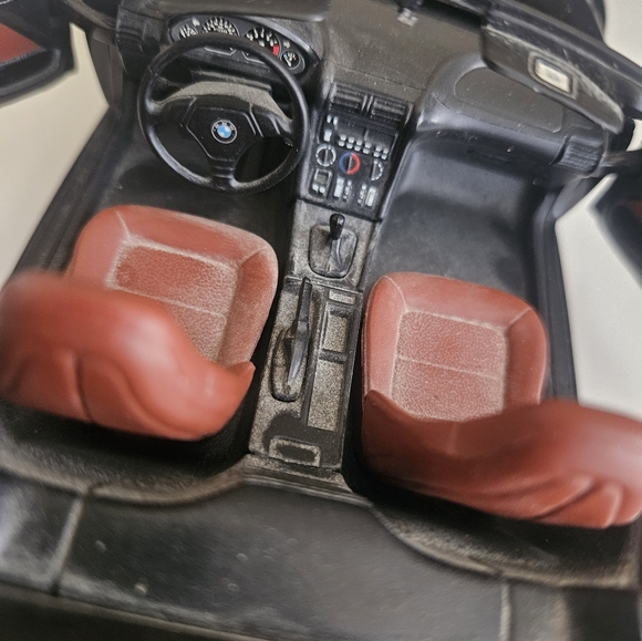 BMW Black Z3 Roadster - Picture 10 of 12